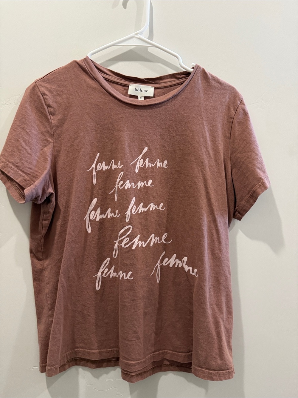 bohme Dusty Rose 'femme' Script Graphic Tee